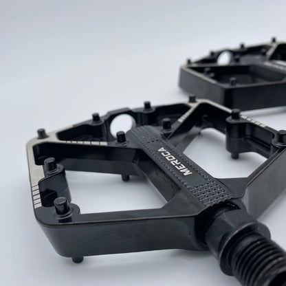 Wide bike pedals with cleats, MTB, cycling, aluminum, easy to assemble 